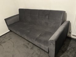 Продам новый диван -кровать . В связи с закрытием магазина. Ширина -216см .( Турция) 350£. I m selling new sofa bed good quality 350£.