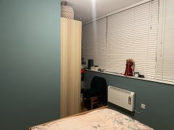 Сдаётся двухместная комната в квартире на Харроу станция Реинерс Леин. Очень чистая спокойная и уютная квартира. Звоните.