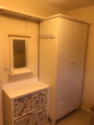 На юго-западе Лондона TW7 6TH, сдаётся небольшая, но чистая, уютная single комната в районе Isleworth. В радиусе не более 1-2 километров от дома находятся районы Twickenham, Richmond, Brentford, Hounslow. Также рядом находится Kew Gardens & Syon Park. В доме 4 ванные комнаты. ...