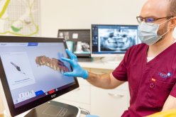 В современной клинике Denta Clinic, наши опытные и квалифицированные стоматологи предоставляют высококачественное лечение зубов: хирургические процедуры, гигиену, зубные имплантаты, косметическую и ортодонтическую помощь, в приятной и спокойной обстановке. image 6