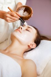 Split massage - это современная методика омоложения лица без операции, где происходит воздействие на глубокие ткани, прорабатываются не сами мышцы, а промежутки между ними (фасции). ...