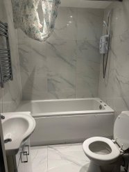 One-room apartment for rent In Romford 5 minutes to Romford station Elizaveta is walking free White are all included £1650 + 2 weeks deposit looking for responsible workers